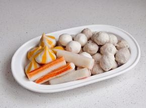 火锅丸子拼盘。