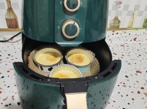 再次放进空气炸锅里，160度烤3分钟！(空气炸锅功率小的可以适当延长时间2分钟！)