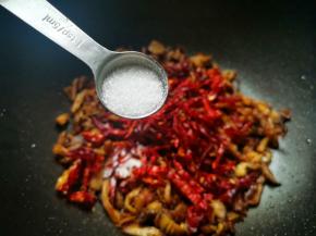 半勺白糖半勺盐，