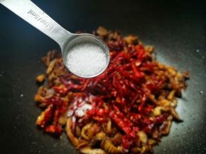 半勺白糖半勺盐，