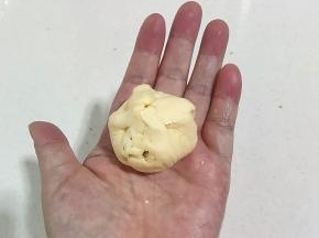 包裹起来，团成圆形！