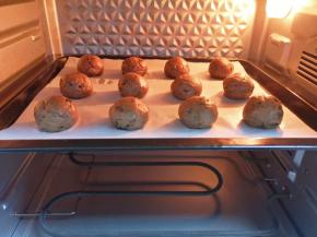 送入预热好的烤箱。