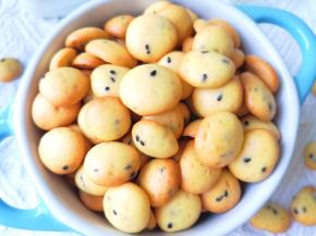 酥脆可口，我家小朋友大朋友都喜欢吃。