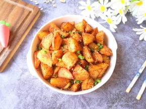 出锅撒上葱花。