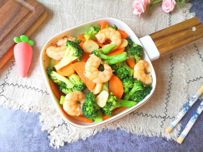 虾仁西兰花小炒