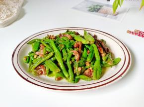 牛肉丝嫩滑可口，杭椒脆嫩美味！