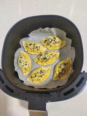 再撒上适量的黑芝麻！