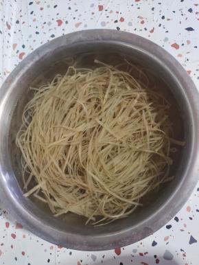 宽粉提前用温水泡软备用！