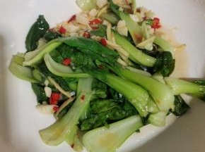 捞出放在大碗里垫底！
