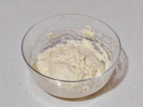 首先液种一定要提前做，液种食材混合至无干粉。