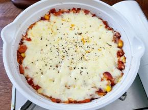 撒上黑胡椒碎和欧芹碎即可