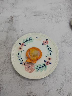 再将扇贝肉摆放在粉丝上面