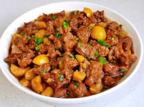 盛出装盘撒葱花。