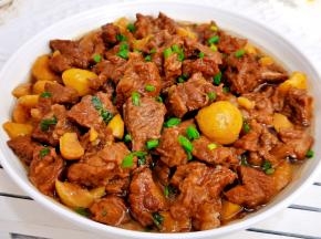 牛腩板栗炖起来！