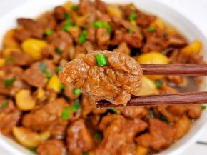 牛腩软烂入味。