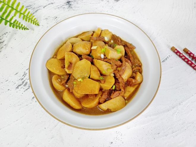 芋艿焖牛肉