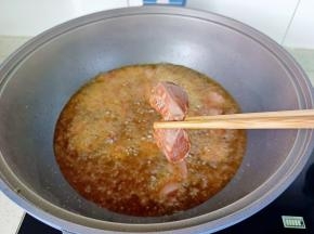 大约三分钟左右鸡胗熟透捞出。