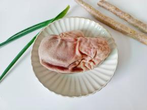 准备好猪肚，山药。