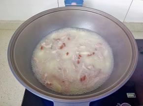 最后放入枸杞煮一分钟。