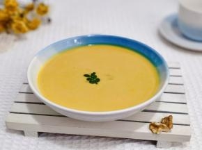 天冷了每一天一碗热乎乎的米糊。