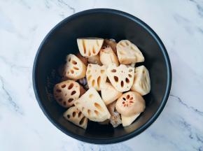 加入莲藕，