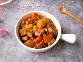 盛出，撒上葱花。