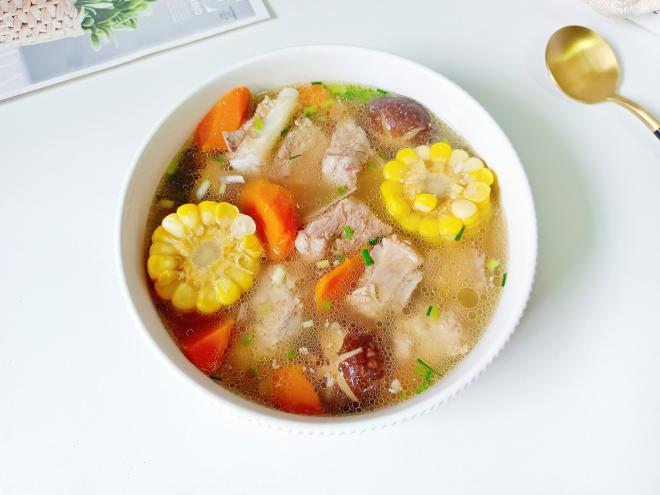 香菇玉米排骨汤