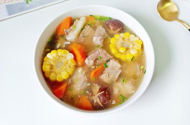 香菇玉米排骨汤