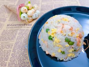 咸鲜松散干身的炒饭，也非常受欢迎哦