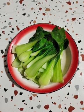 捞出控干水分备用！