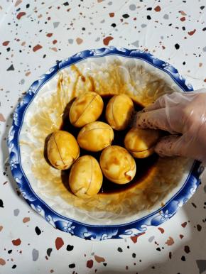 抓拌均匀腌制10分钟！