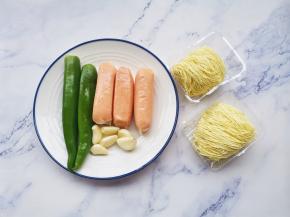 准备好所有食材。