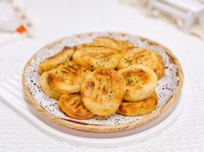 出炉撒点欧芹碎。