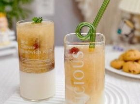 搅拌均匀即可饮用。