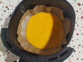 把搅拌好的蛋液倒进去！