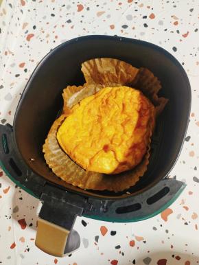 烤好的炸蛋，少油不油腻！特别适合减脂期的姐妹食用！搭配螺蛳粉或者面条真的是绝绝子！