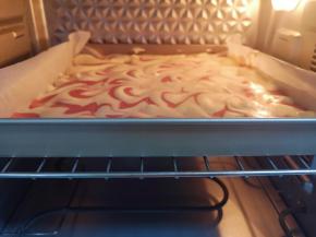 送入预热好的烤箱。