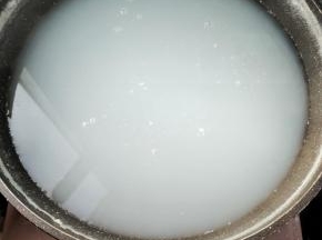 米汤也不要浪费了，直接喝。或者用来做酸菜都特别好！