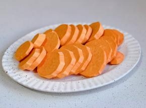 薄厚可以根据个人喜欢的口感而定。