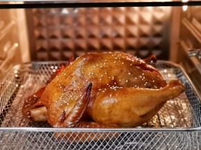 刷蜂蜜，撒芝麻，迷迭香烤5分钟就好啦！