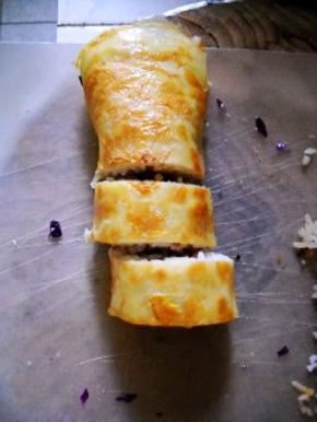 用快刀切成稍厚点的块。