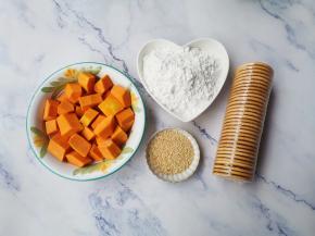 准备好所有食材。