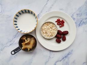 准备好所有食材。