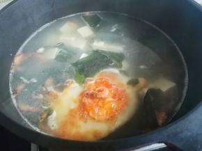 中火煮6-8分钟。