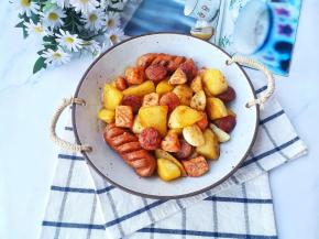 炒匀出锅即可。