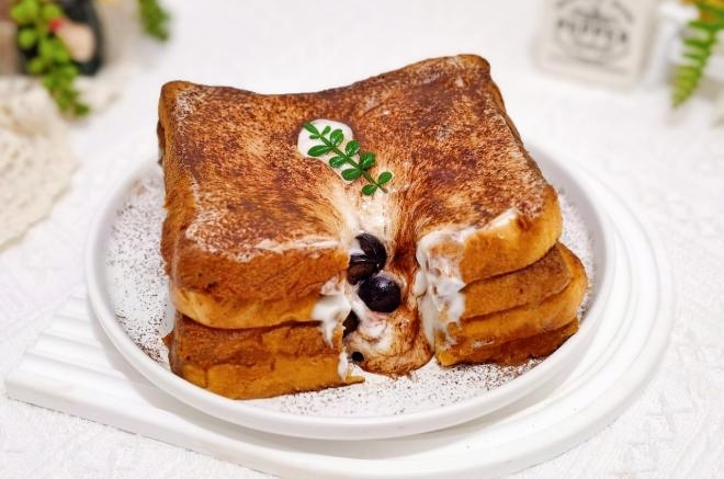 蓝莓酸奶爆浆漏奶华