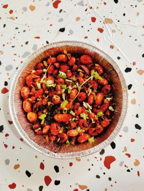 出锅，撒适量的葱花即可食用！麻辣鲜香！太好吃了！