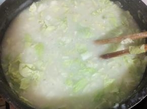 继续边搅拌边煮2分钟！