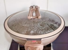 盖上盖子煮熟。