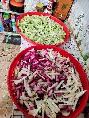 平铺在筛网上！